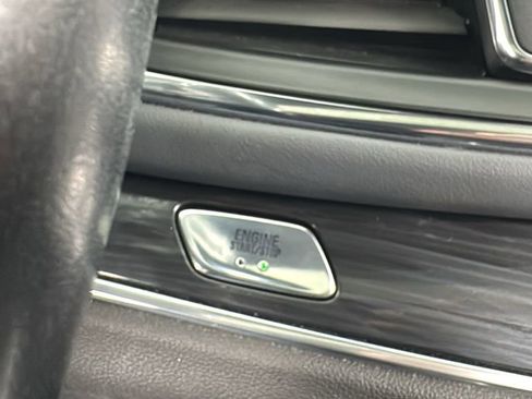 Used 2023 Buick Enclave Essence w/ Experience Buick Package image 27