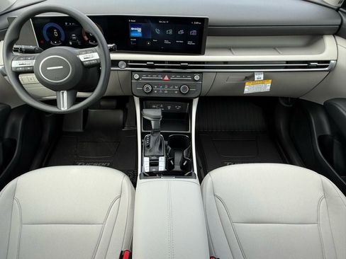 New 2026 Hyundai Tucson SE image 14
