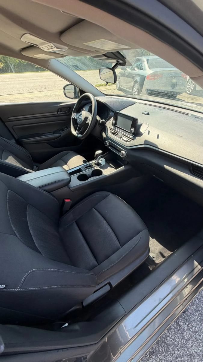 Used 2023 Nissan Altima 2.5 S FWD image 12