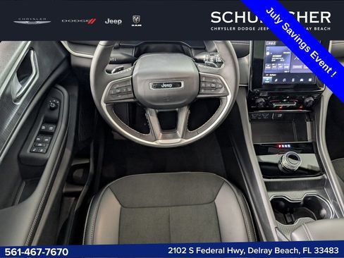 New 2025 Jeep Grand Cherokee L Altitude RWD image 8