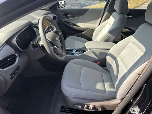 Used 2024 Chevrolet Malibu LT image 9