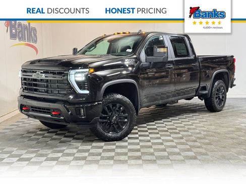New 2026 Chevrolet Silverado 2500 LT w/ Trail Boss Package AWD/4WD image 1