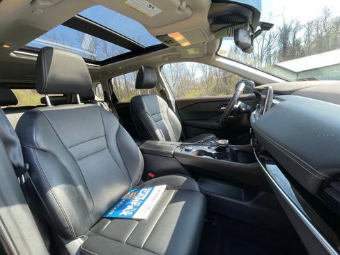 Used 2023 Nissan Rogue SL image 12