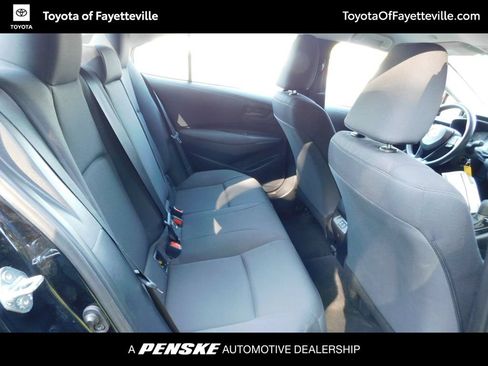 Used 2025 Toyota Corolla LE FWD image 5