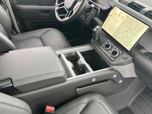 New 2026 Land Rover Defender 110 X image 25