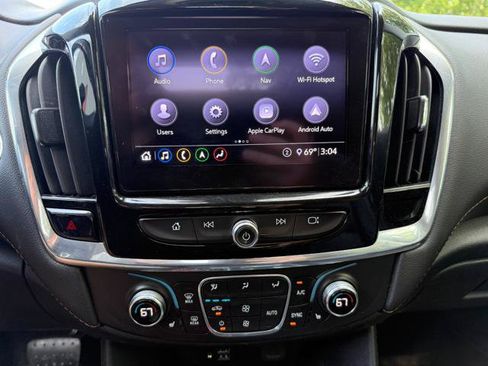Used 2020 Chevrolet Traverse LT w/ LT Premium Package AWD/4WD image 15