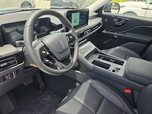 New 2025 Lincoln Aviator 2WD w/ Equipment Group 101A image 20