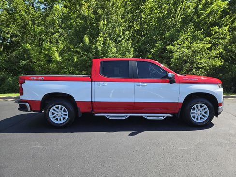 Used 2019 Chevrolet Silverado 1500 LT w/ All-Star Edition AWD/4WD image 2