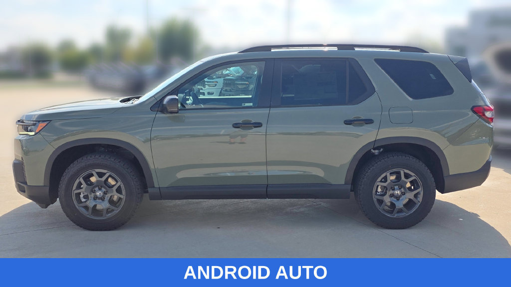 New 2026 Honda Pilot TrailSport image 2