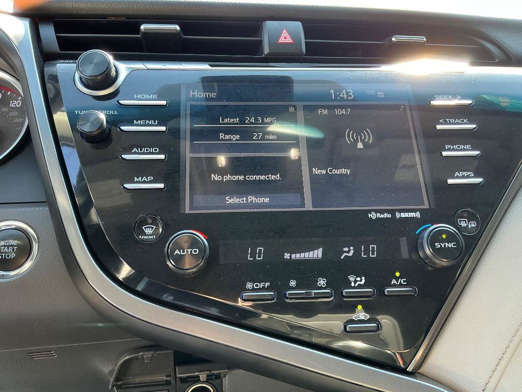 Used 2020 Toyota Camry XSE FWD image 24