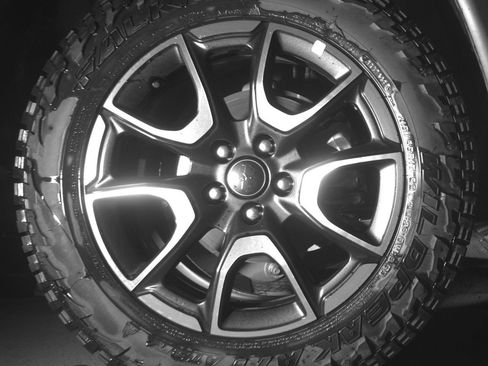 Used 2025 Jeep Compass Trailhawk AWD/4WD image 15