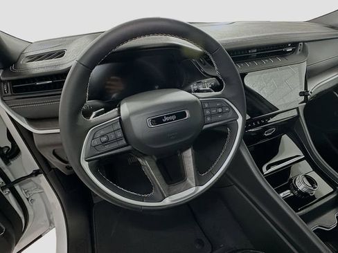 New 2026 Jeep Grand Cherokee Limited image 7