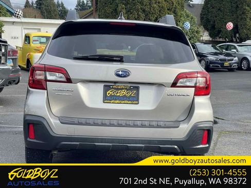 Used 2018 Subaru Outback 2.5i Premium image 5