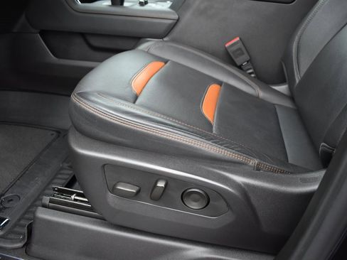 Certified 2024 GMC Sierra 1500 AT4 w/ Technology Package image 7