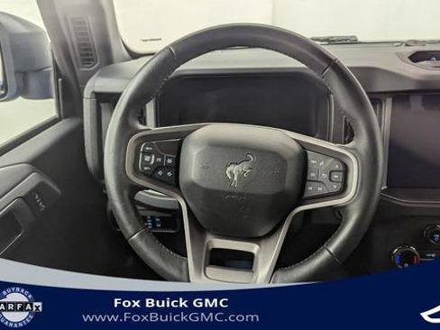 Used 2025 Ford Bronco Badlands w/ Sasquatch Package AWD/4WD image 14