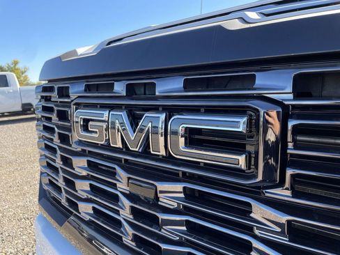New 2026 GMC Sierra 2500 Denali Ultimate image 32