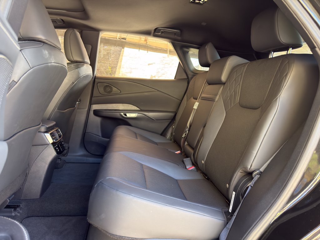 Used 2024 Lexus RX 350 FWD w/ Technology Package image 14
