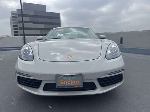 Used 2019 Porsche 718 Cayman RWD image 2