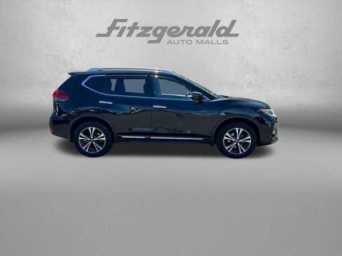 Used 2017 Nissan Rogue SL w/ SL Premium Package AWD/4WD image 9