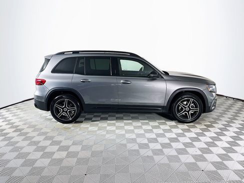 New 2026 Mercedes-Benz GLB 250 image 8