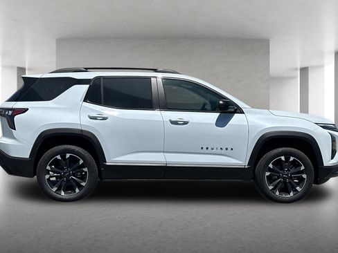 New 2026 Chevrolet Equinox RS FWD image 3