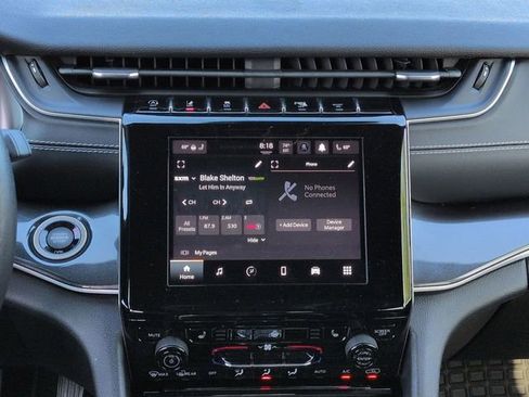 Certified 2022 Jeep Grand Cherokee L Laredo RWD image 22