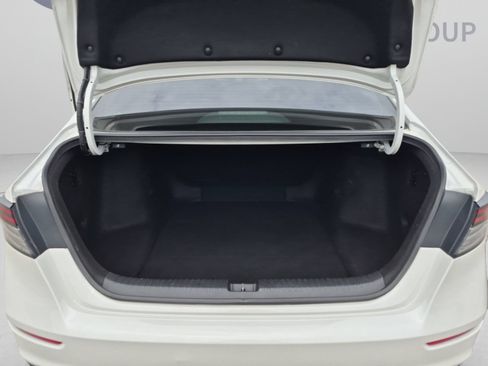 Certified 2023 Honda Accord EX image 28
