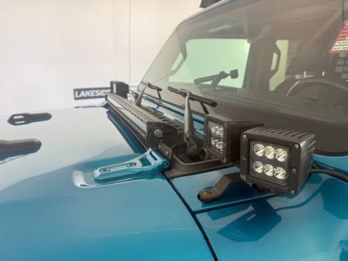 Used 2019 Jeep Wrangler Unlimited Sahara w/ Uconnect 4C Nav & Sound Group AWD/4WD image 10