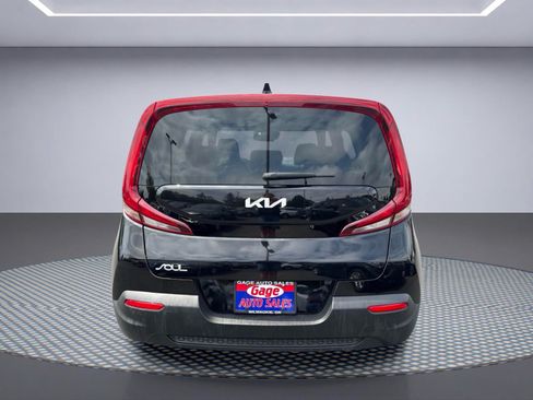 Used 2022 Kia Soul LX w/ Technology Package FWD image 5