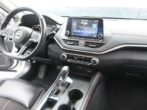 Used 2022 Nissan Altima 2.5 SR FWD image 29