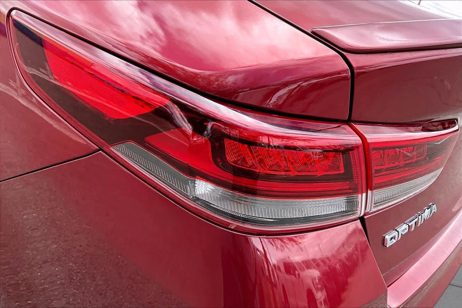 Used 2018 Kia Optima S FWD image 28