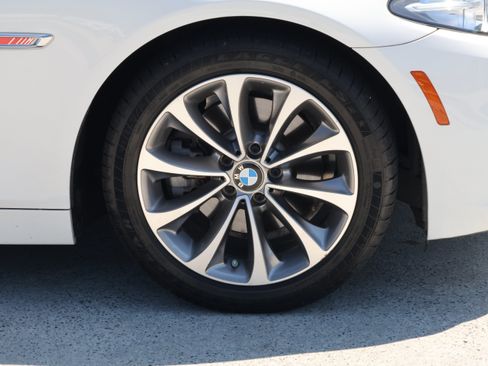 Used 2016 BMW 528i Sedan RWD image 11