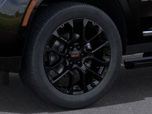 New 2026 GMC Yukon Denali w/ Sun & Power Step Package image 9