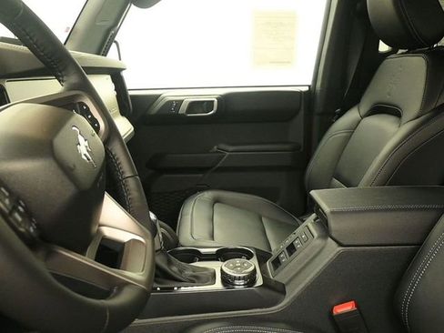 New 2026 Ford Bronco Outer Banks image 19