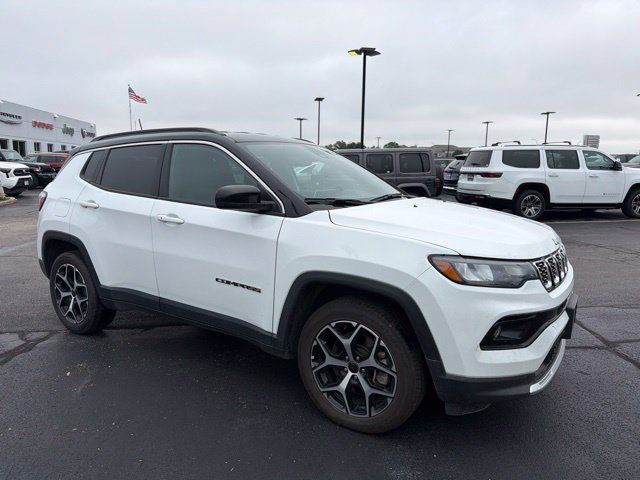 Used 2025 Jeep Compass Limited AWD/4WD image 1
