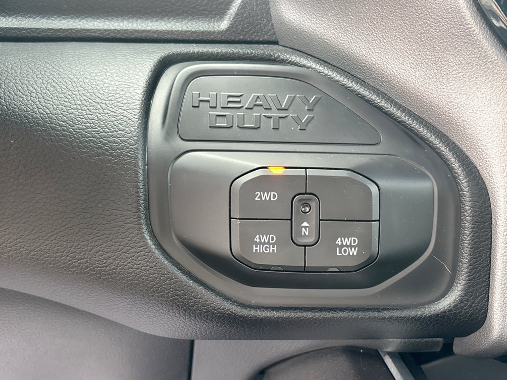 Used 2025 RAM 2500 Laramie w/ Night Edition AWD/4WD image 37