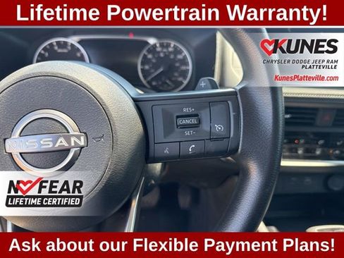 Used 2023 Nissan Rogue S AWD/4WD image 22