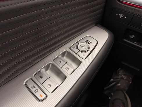 Used 2023 Hyundai Palisade Calligraphy image 28