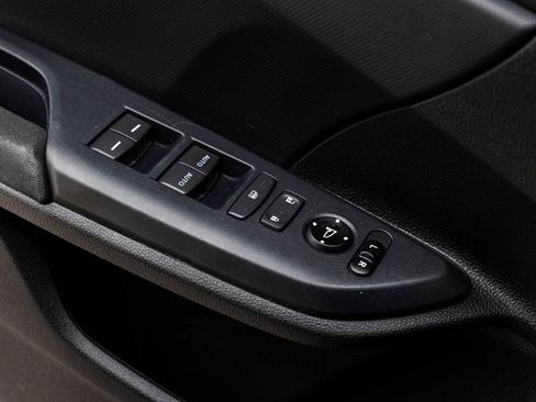 Used 2019 Honda Civic Sport image 12