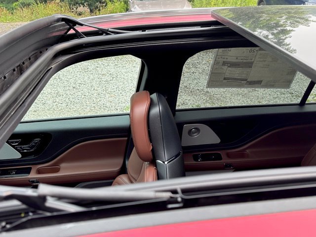 New 2026 Lincoln Aviator Reserve AWD/4WD image 6