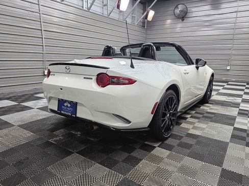 Used 2023 MAZDA MX-5 Miata Club w/ Brembo/BBS Recaro Package RWD image 5