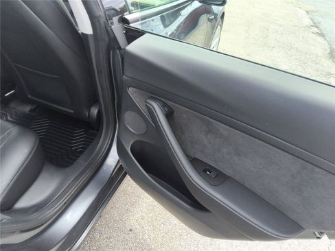 Used 2022 Tesla Model 3 Long Range AWD/4WD image 19