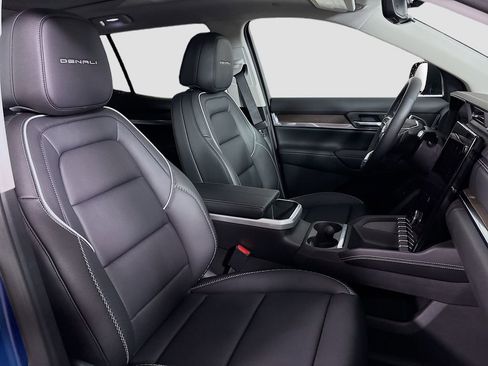 New 2026 GMC Terrain Denali w/ LPO, Black Badging Package image 29