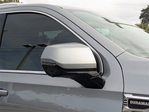 Used 2025 GMC Yukon Elevation w/ Elevation Premium Package image 13