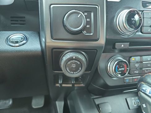 Used 2016 Ford F150 Lariat w/ Equipment Group 502A Luxury AWD/4WD image 25