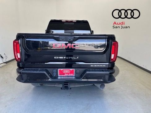 Used 2022 GMC Sierra 2500 Denali w/ Denali Black Diamond Edition image 43