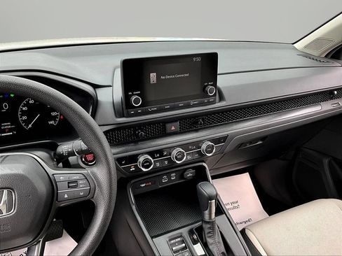 Used 2025 Honda CR-V EX image 9