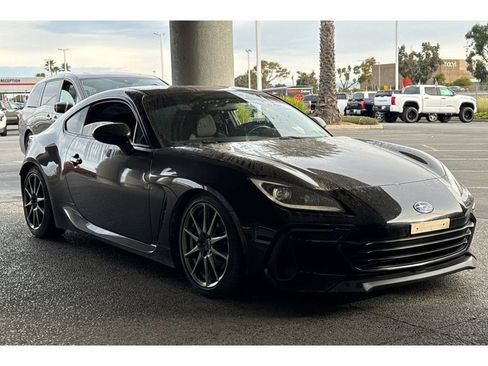 Used 2023 Subaru BRZ Premium image 2