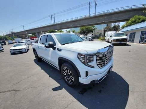 Used 2024 GMC Sierra 1500 Denali AWD/4WD image 2