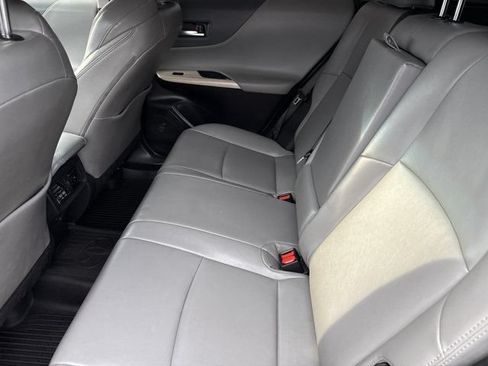 Used 2023 Toyota Venza XLE AWD/4WD image 17